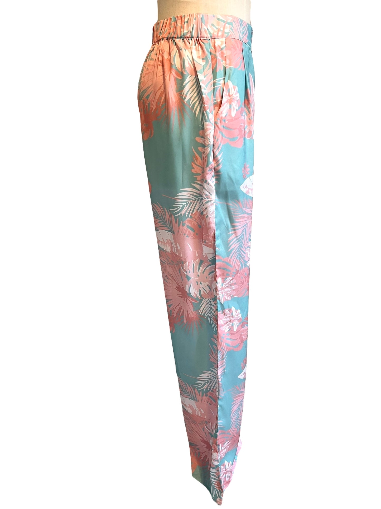 The Sang Size M Pink & Mint Green Leaf Print Pants