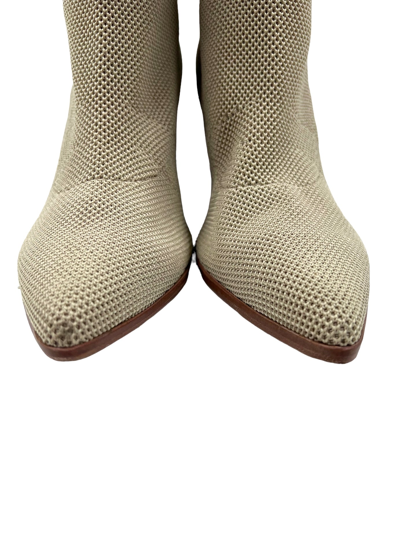 Schutz Size 9 Eggshell Dae Knit Booties