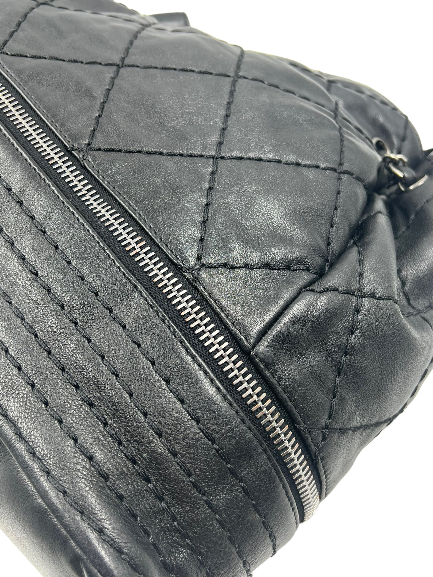 Chanel Black Leather 2006-2008 Expandable Ligne Bag