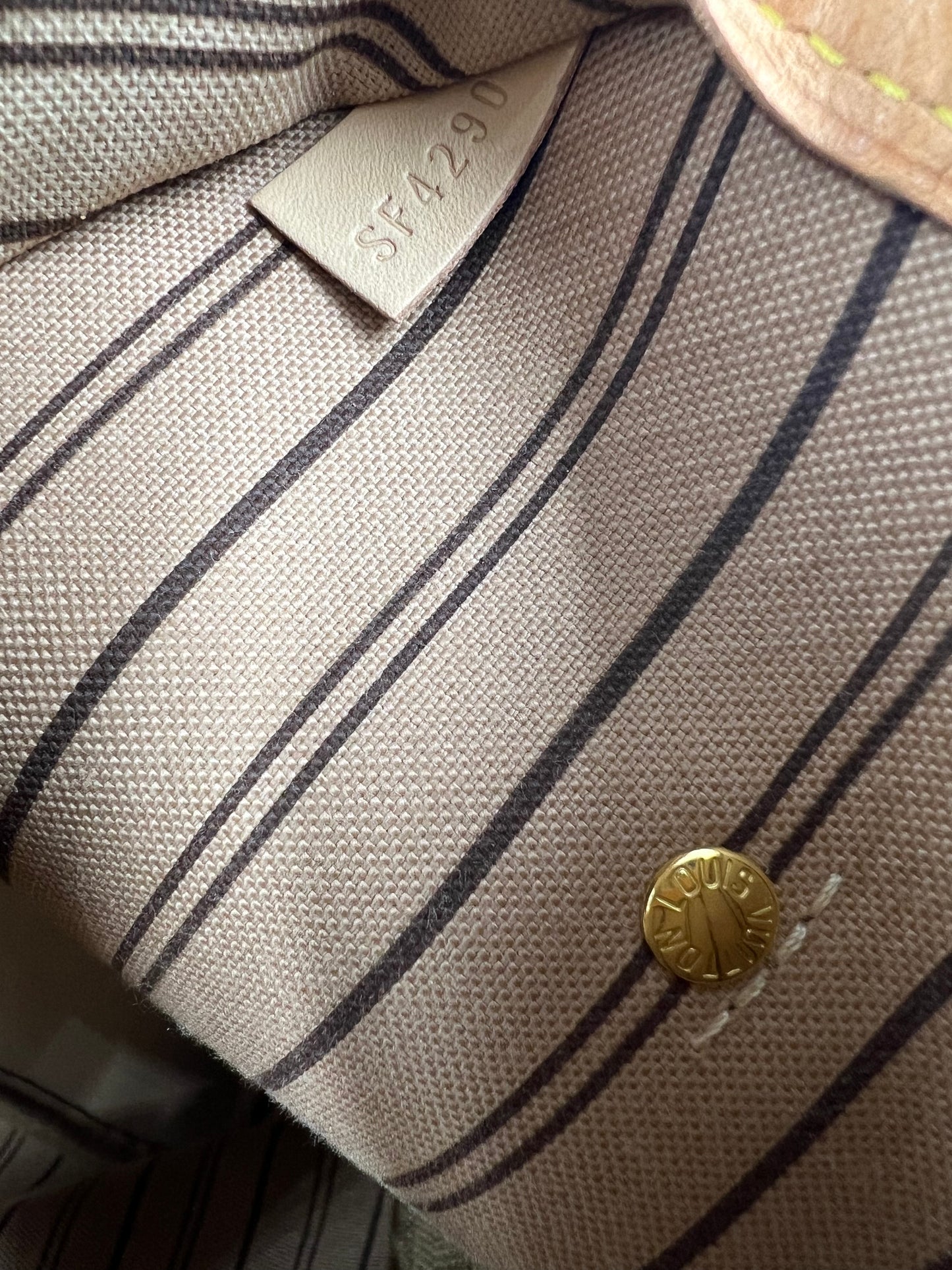 Louis Vuitton Monogram Neverfull MM Tote