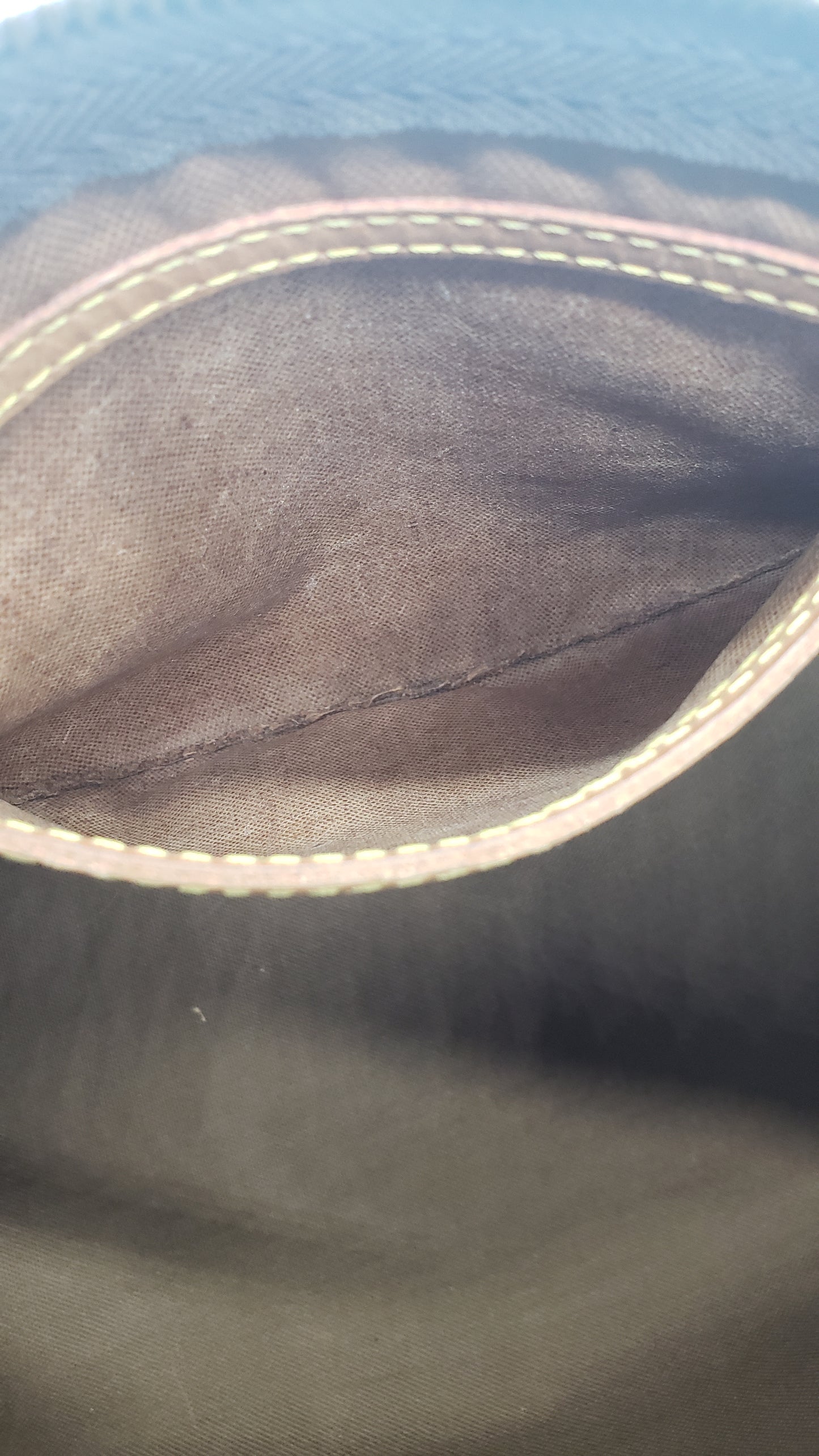 Louis Vuitton Monogram Speedy 30 Handbag