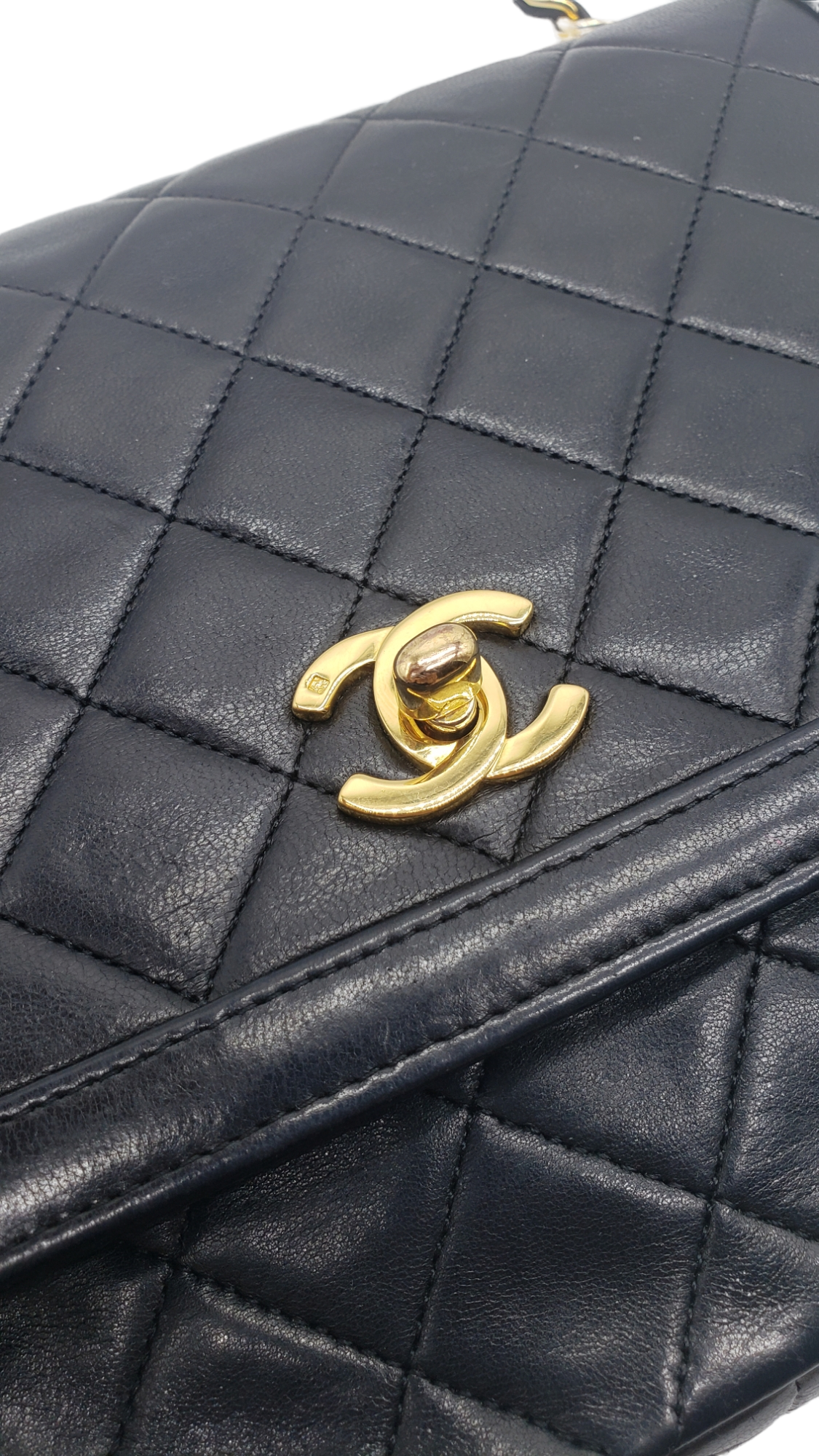 Chanel Black Vintage Lambskin 1989-1991 Quilted Trapeze Shoulder Bag