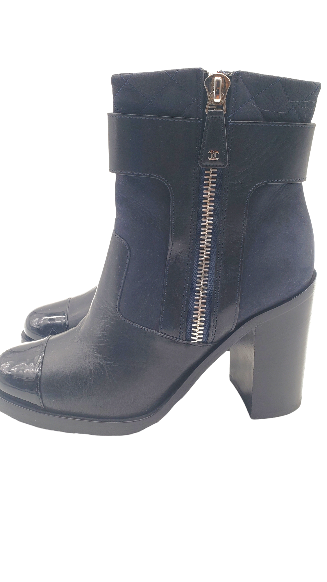 Chanel Black Navy Leather Suede Quilted Size 38 Ankle Boots