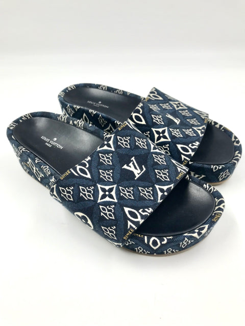Louis Vuitton Blue Jacquard Since 1854 Size 38 Mules