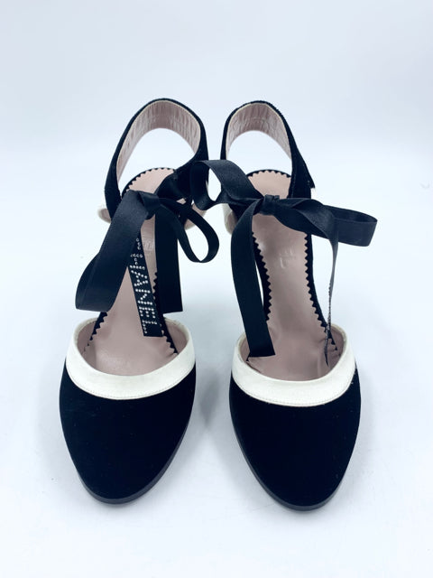 Chanel Black White Velvet/Satin Ankle Tie Size 38.5 Heels