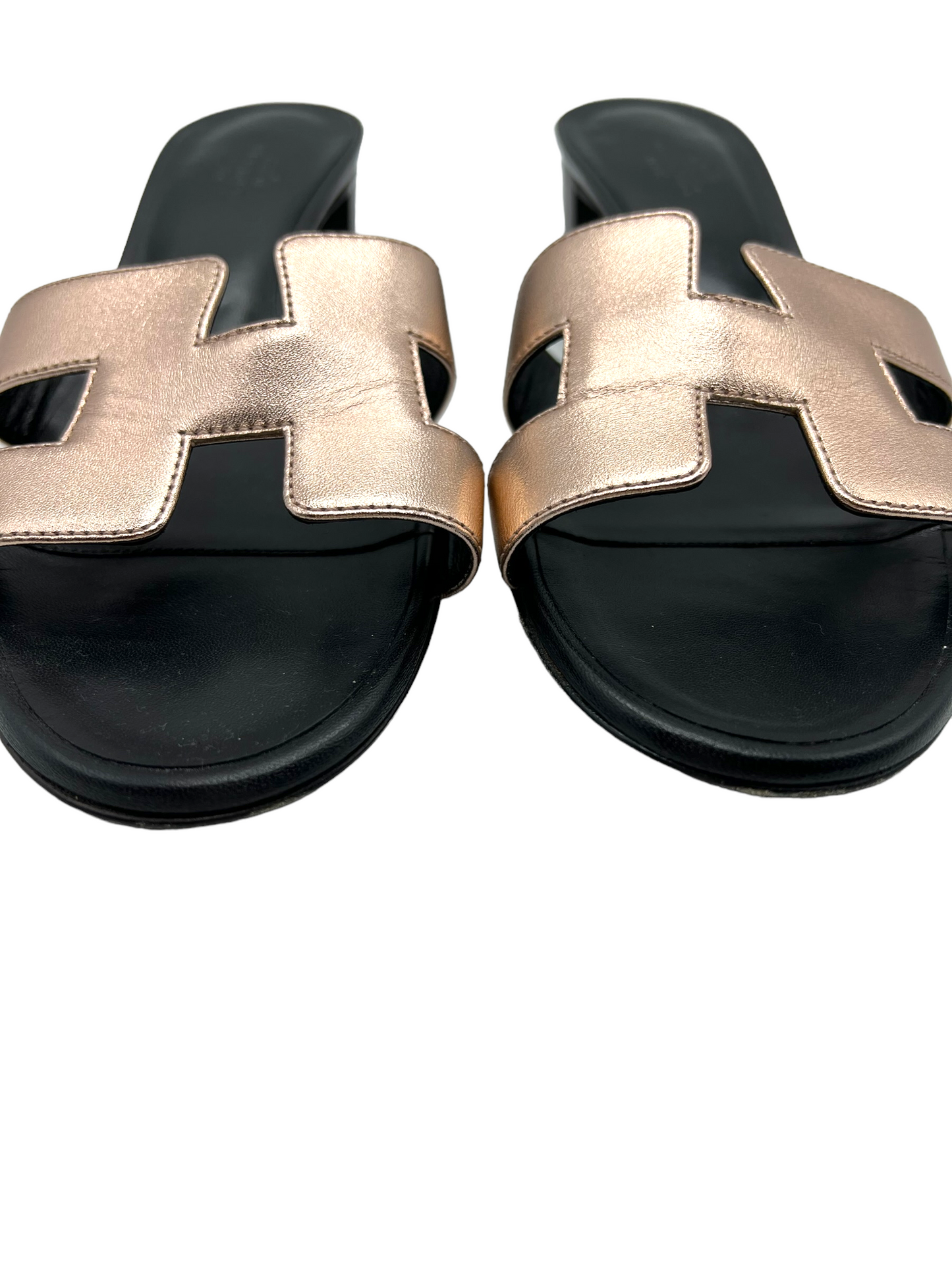 Hermes Metallic Rose Gold Dore Oasis Size 37.5 Sandals