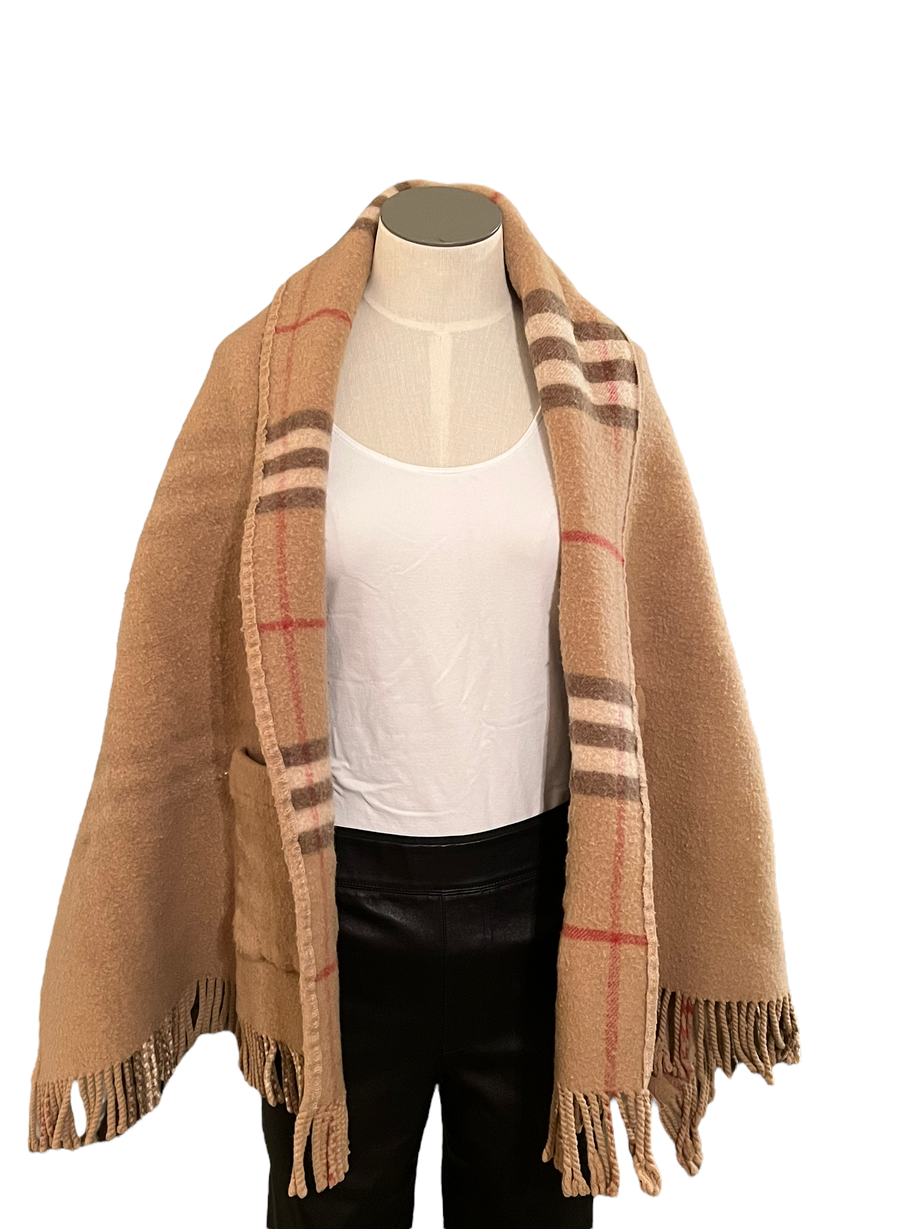 Burberry shawl with pockets hotsell
