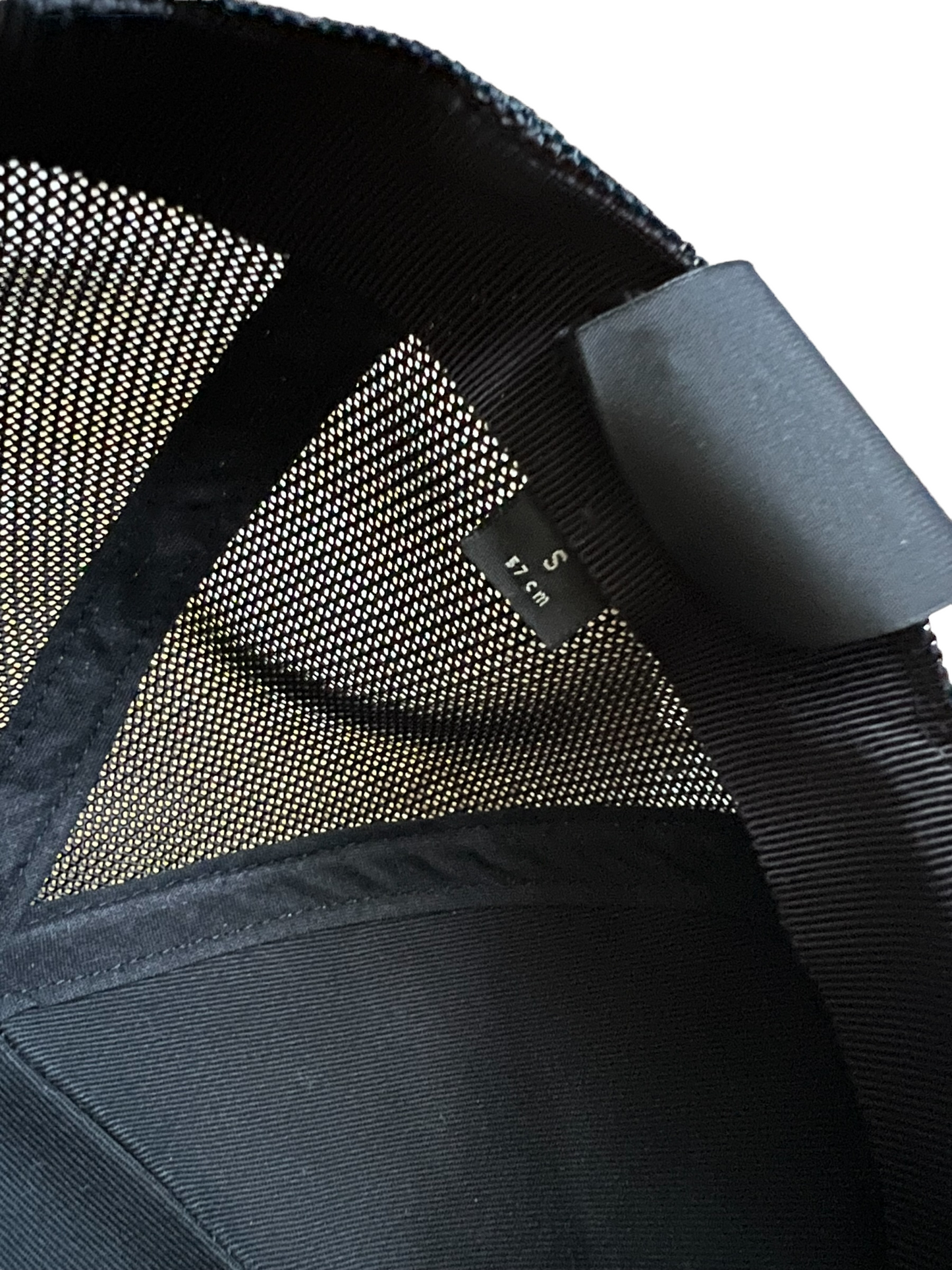 Gucci Cream Black Leather Logo Size S Trucker Hat