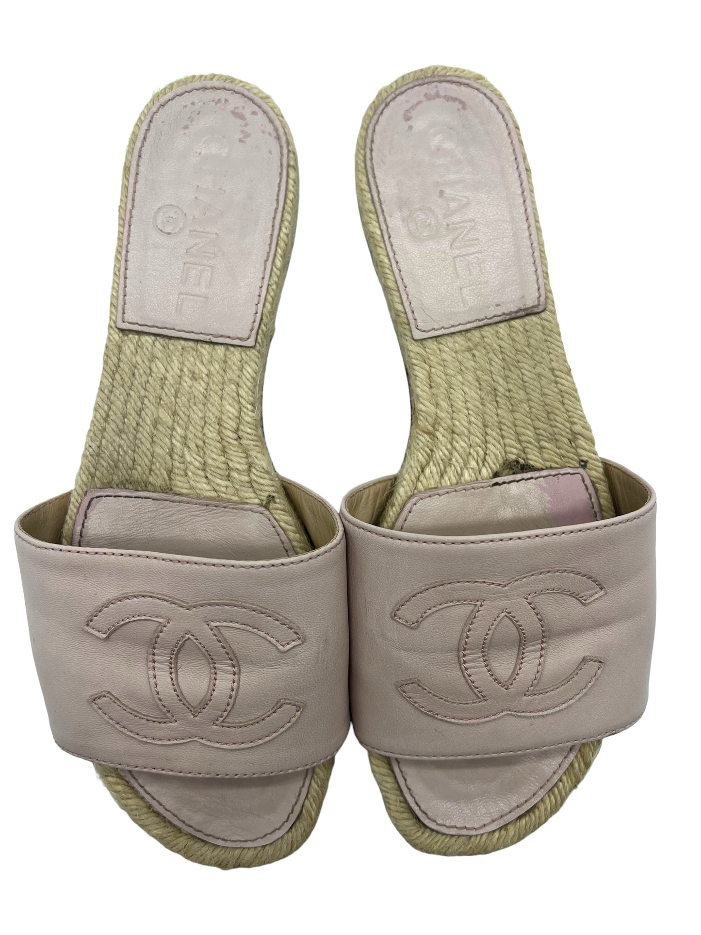 Chanel Pale Pink Lambskin CC Logo Size 39 Espadrille Slides