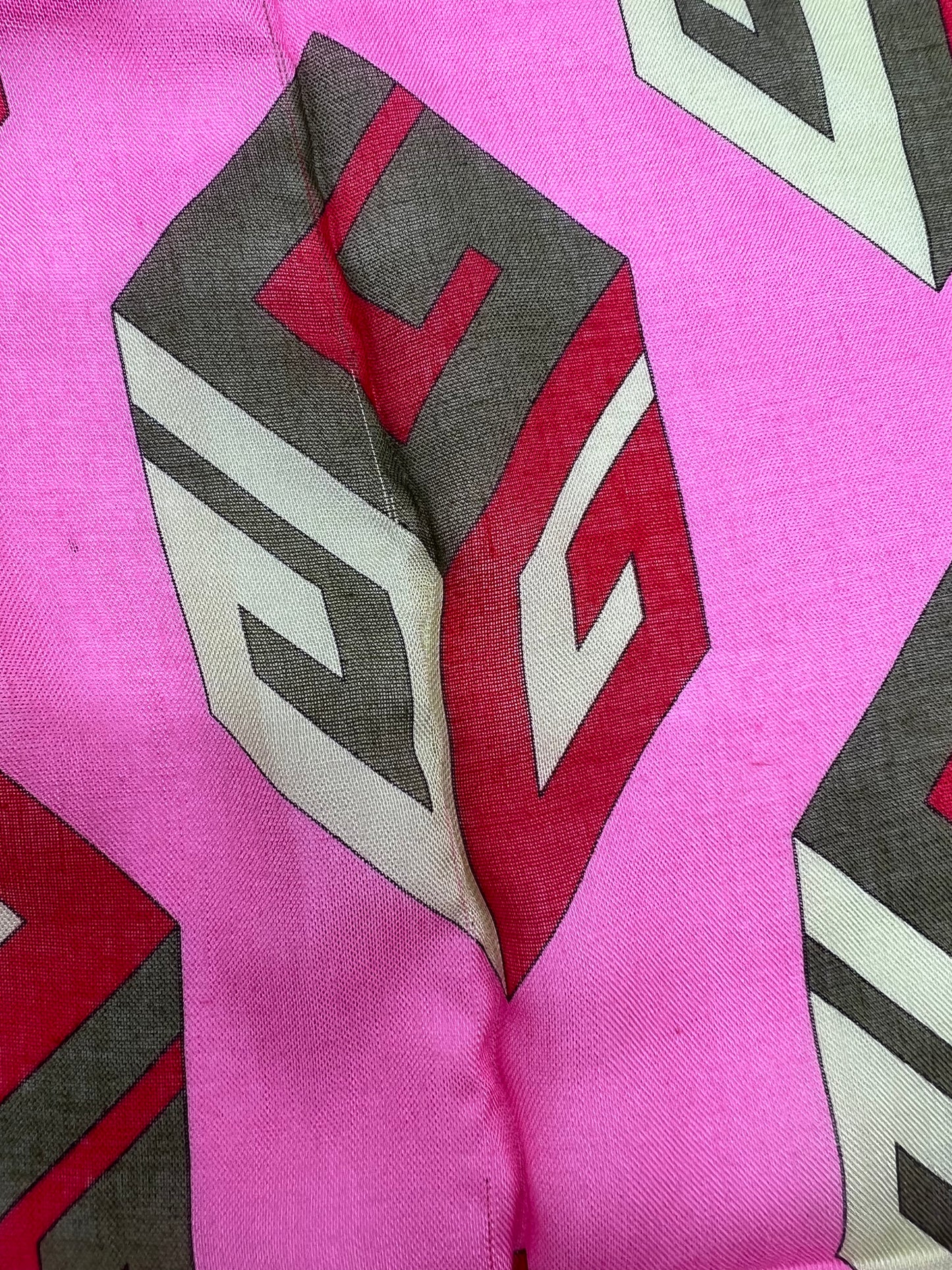 Gucci Pink Cubo Logo Scarf