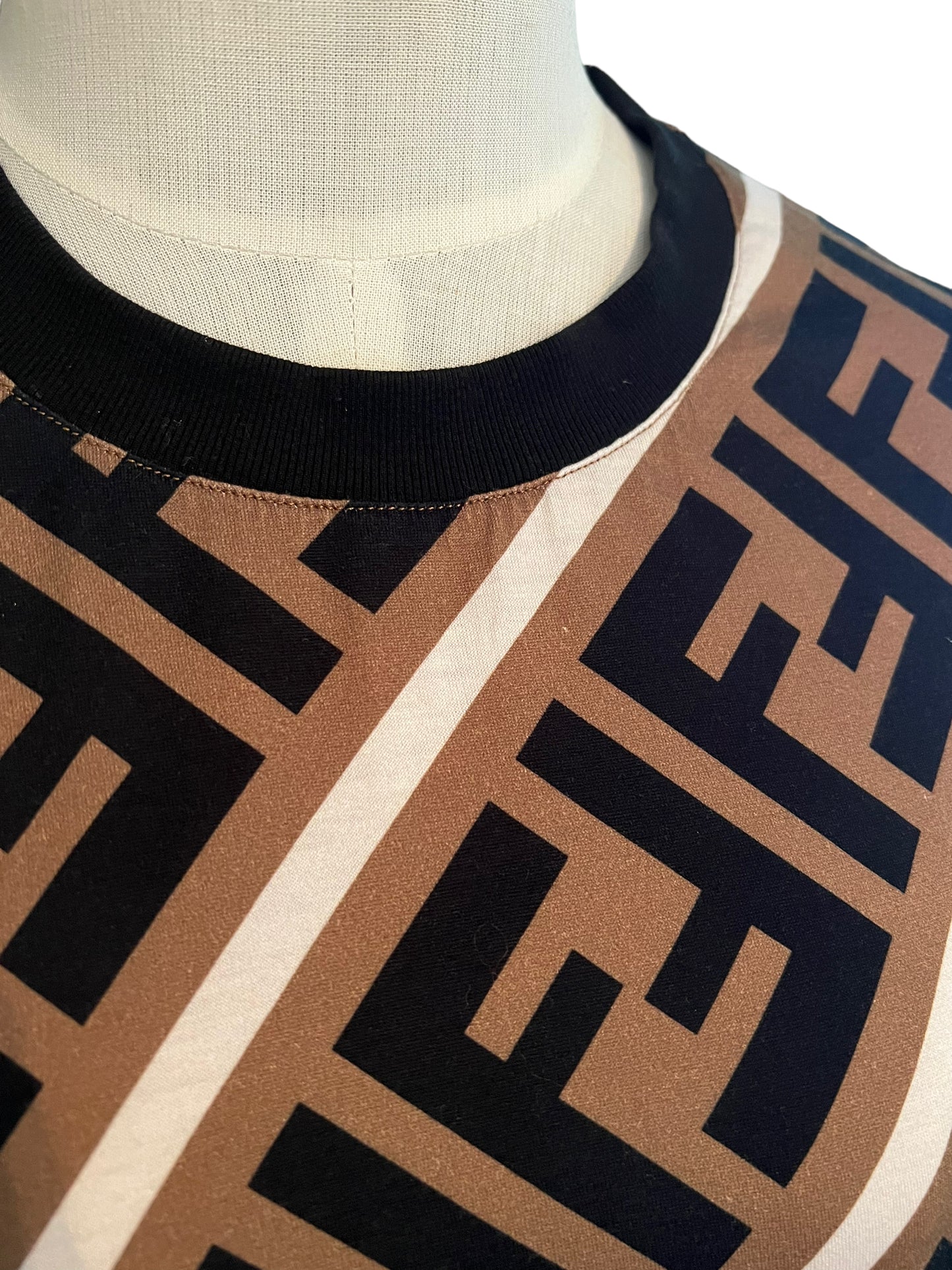 Fendi Black & White 'Forever Fendi' T-Shirt