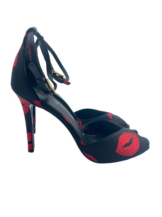 Stella Luna Black Heart Embroidered Size 39 Heels