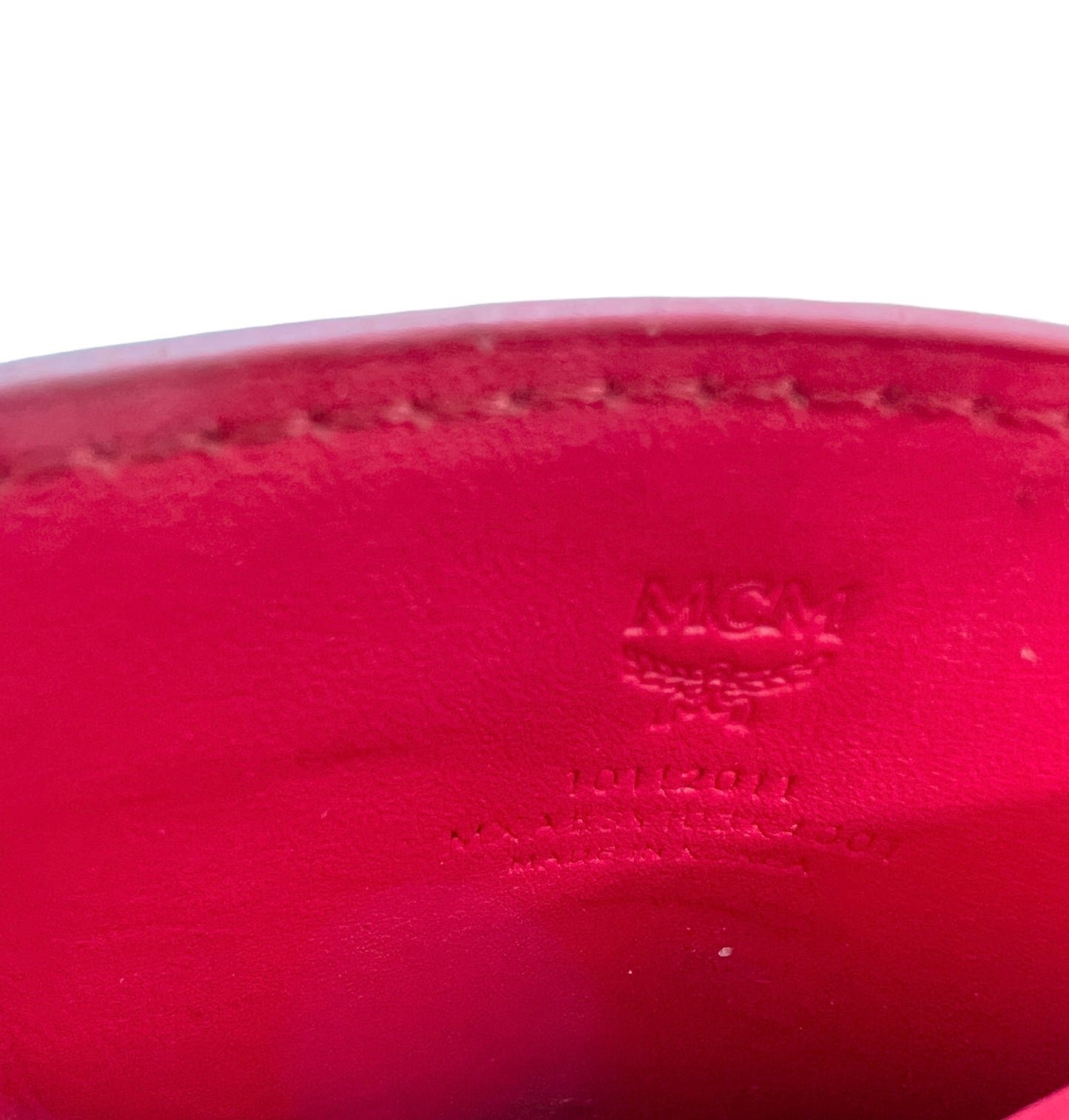 MCM Tan & Red Visetos Heritage Card Holder