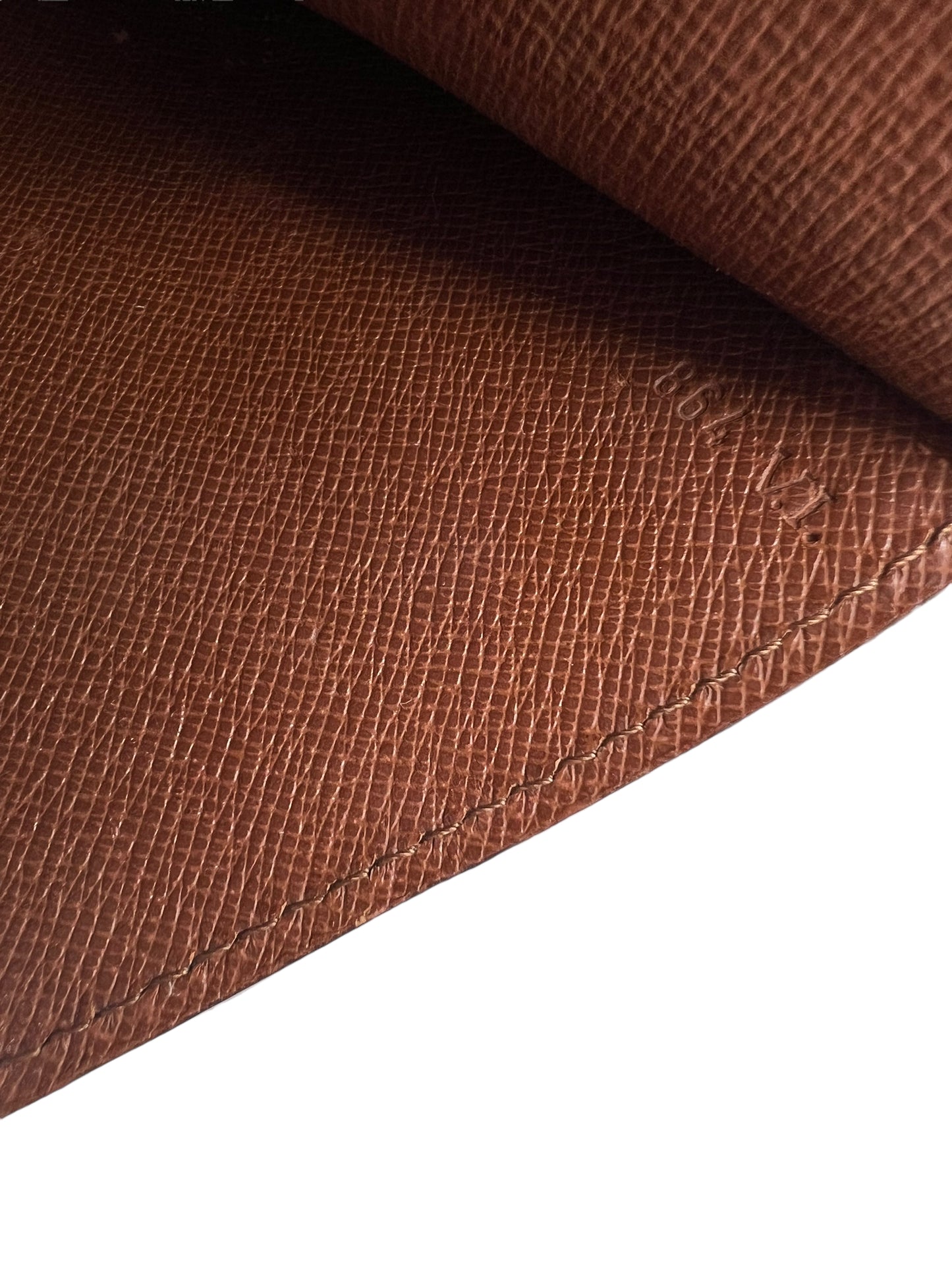 Louis Vuitton Tan Vintage Epi Montaigne 20 Clutch