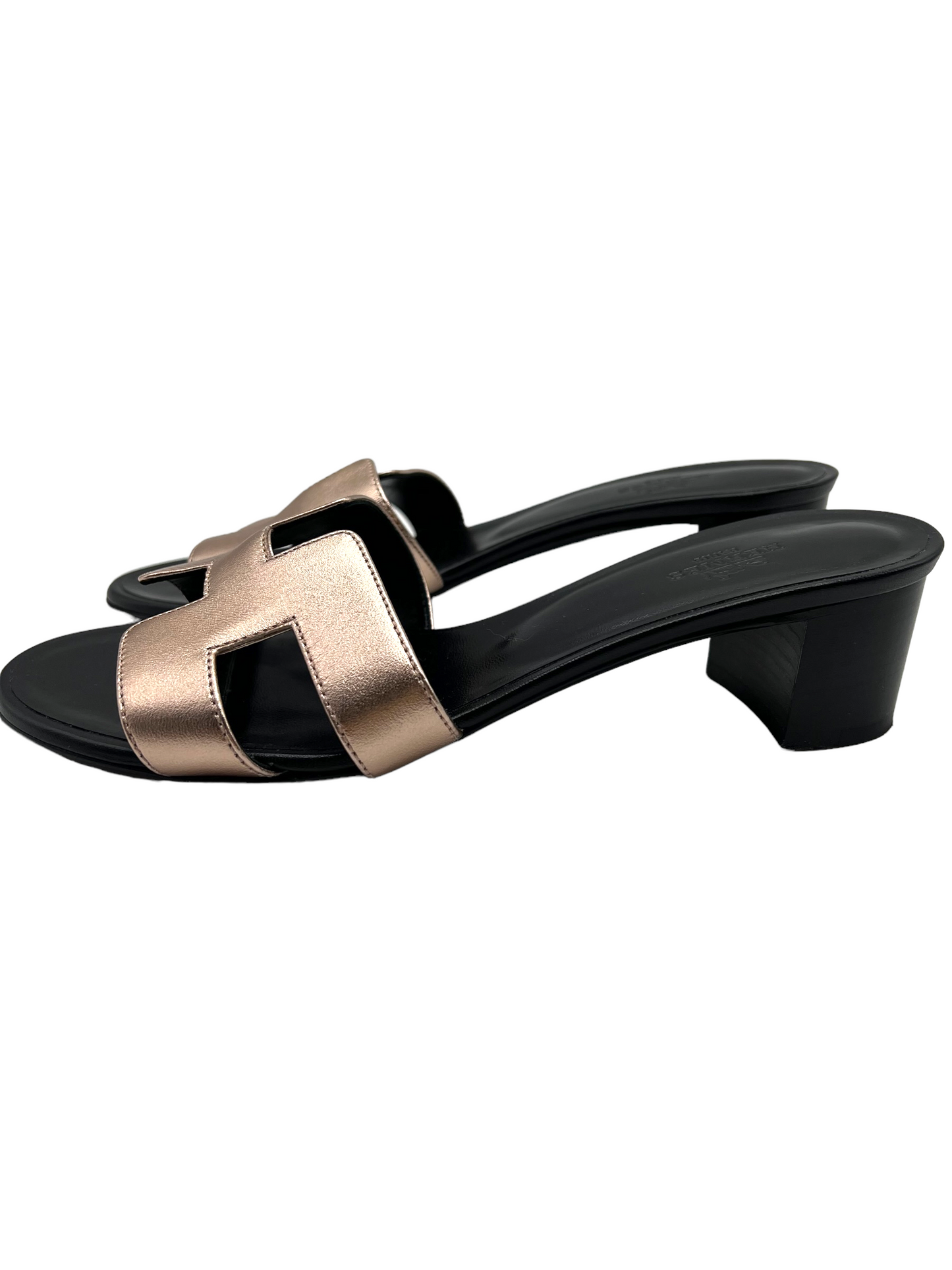 Hermes Metallic Rose Gold Dore Oasis Size 37.5 Sandals