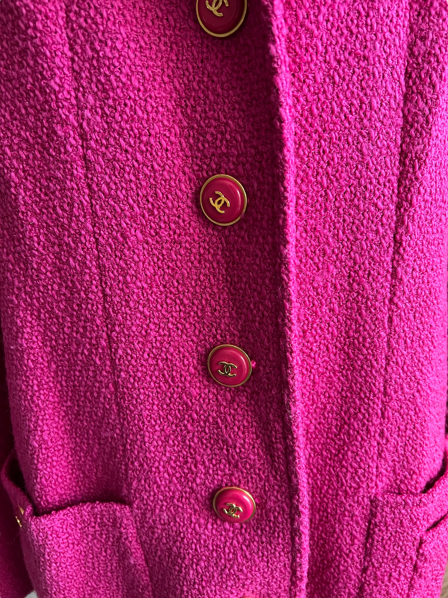 Chanel Fuschia Tweed 95A Size 42 Blazer Jacket