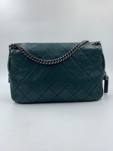 Chanel Green Calfskin Paris-Edinburgh Coco Sporran Jumbo Flap Handbag