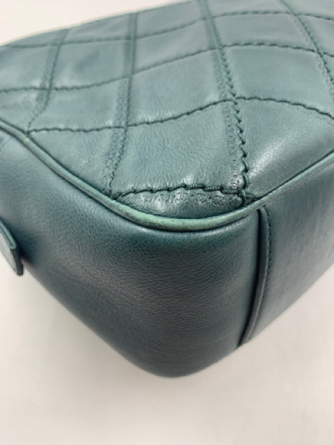 Chanel Green Calfskin Paris-Edinburgh Coco Sporran Jumbo Flap Handbag
