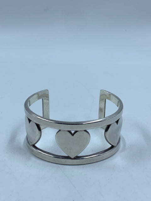 Tiffany & Co Sterling Silver Heart Cuff
