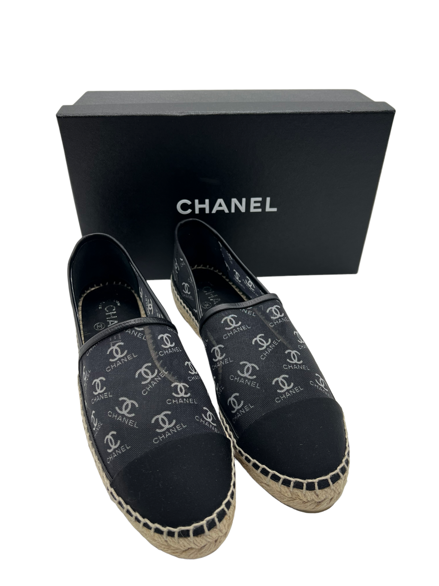 Chanel 19P Black & White Mesh CC Logo Size 40 Espadrilles